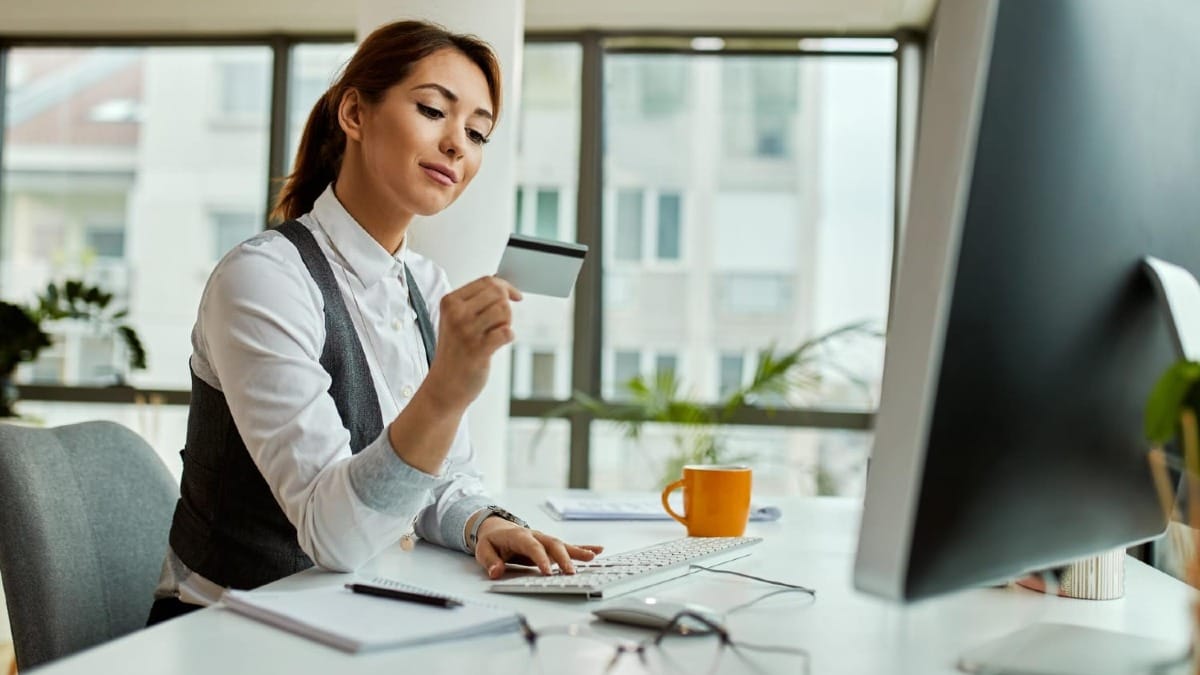 7 Best Business Checking Accounts for Your LLC
